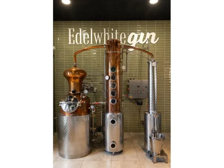 Edelwhite 57 Navy Strength Gin 0.5 l