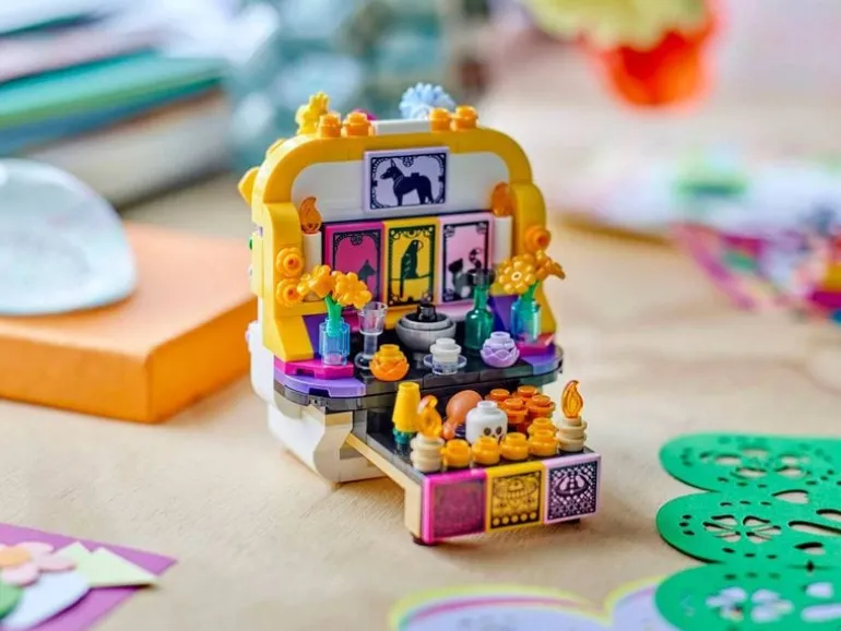 LEGO® Saisonal Opferaltar 40811