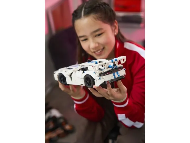 LEGO® Technic Dodge Viper GTS-R Sportwagen 42234 Baukasten