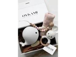 Oykami Geschenkset Athen Mädchen mit Wal