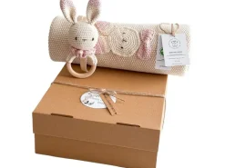 Welcomebabybox Geschenkset Meli – Decke & Rasselhase