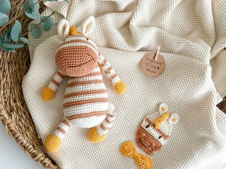 Welcomebabybox Geschenkset Enno – Decke & Zebra